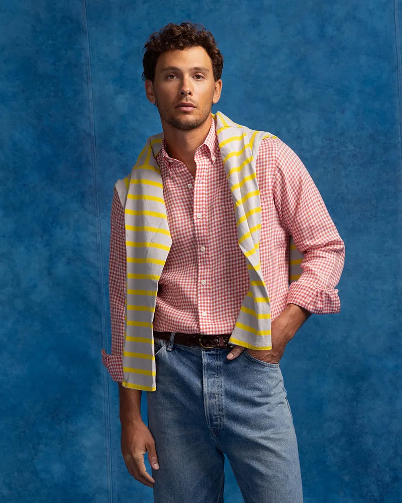 1883 Linen Gingham (Strawberry)