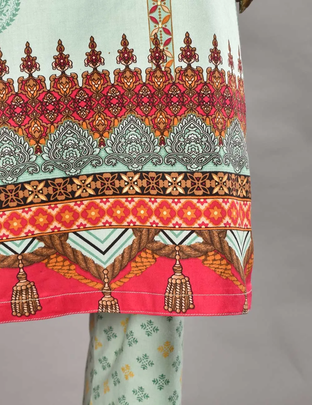 3 Pc Unstitched Linen Printed & Embroidered Dress with Printed Wool Shawl Dupatta - Flash (KL-01)