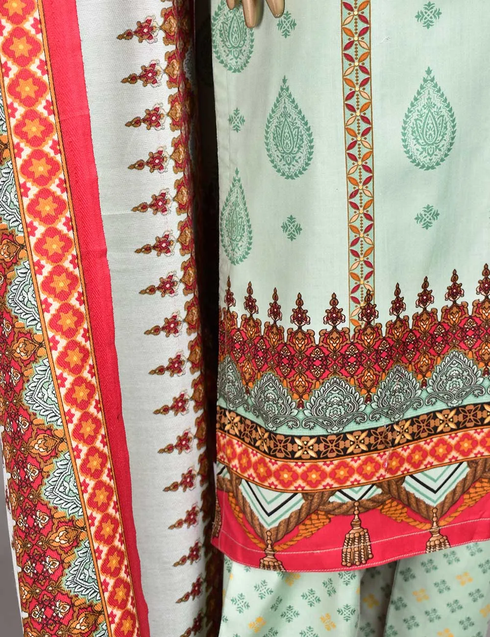 3 Pc Unstitched Linen Printed & Embroidered Dress with Printed Wool Shawl Dupatta - Flash (KL-01)