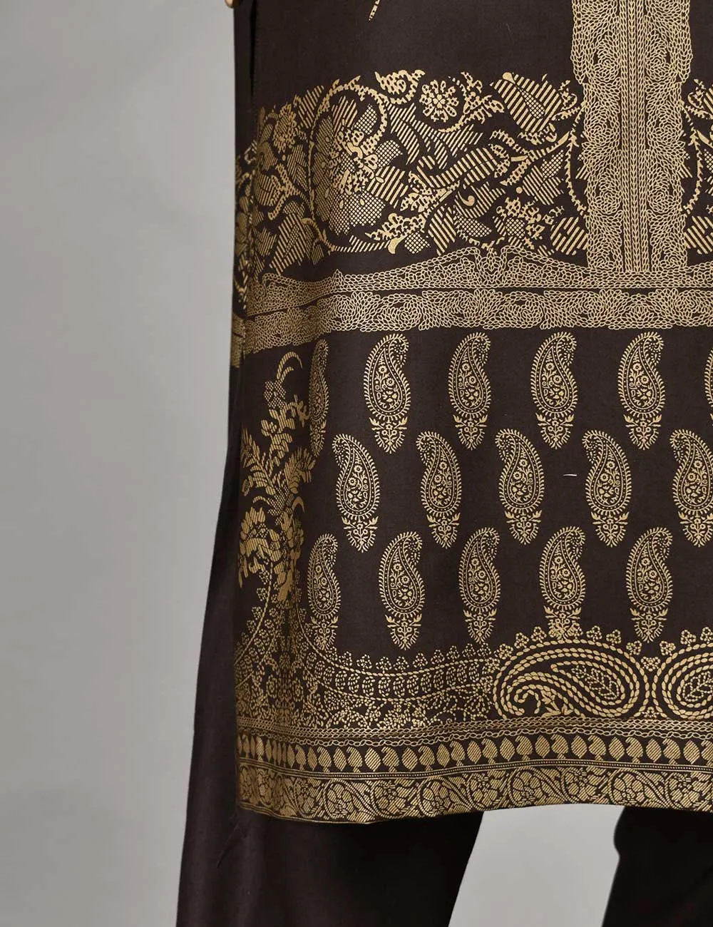 3 Pc Unstitched Linen Printed & Embroidered Dress with Printed Wool Shawl Dupatta - Monarchial Style (KL-08)