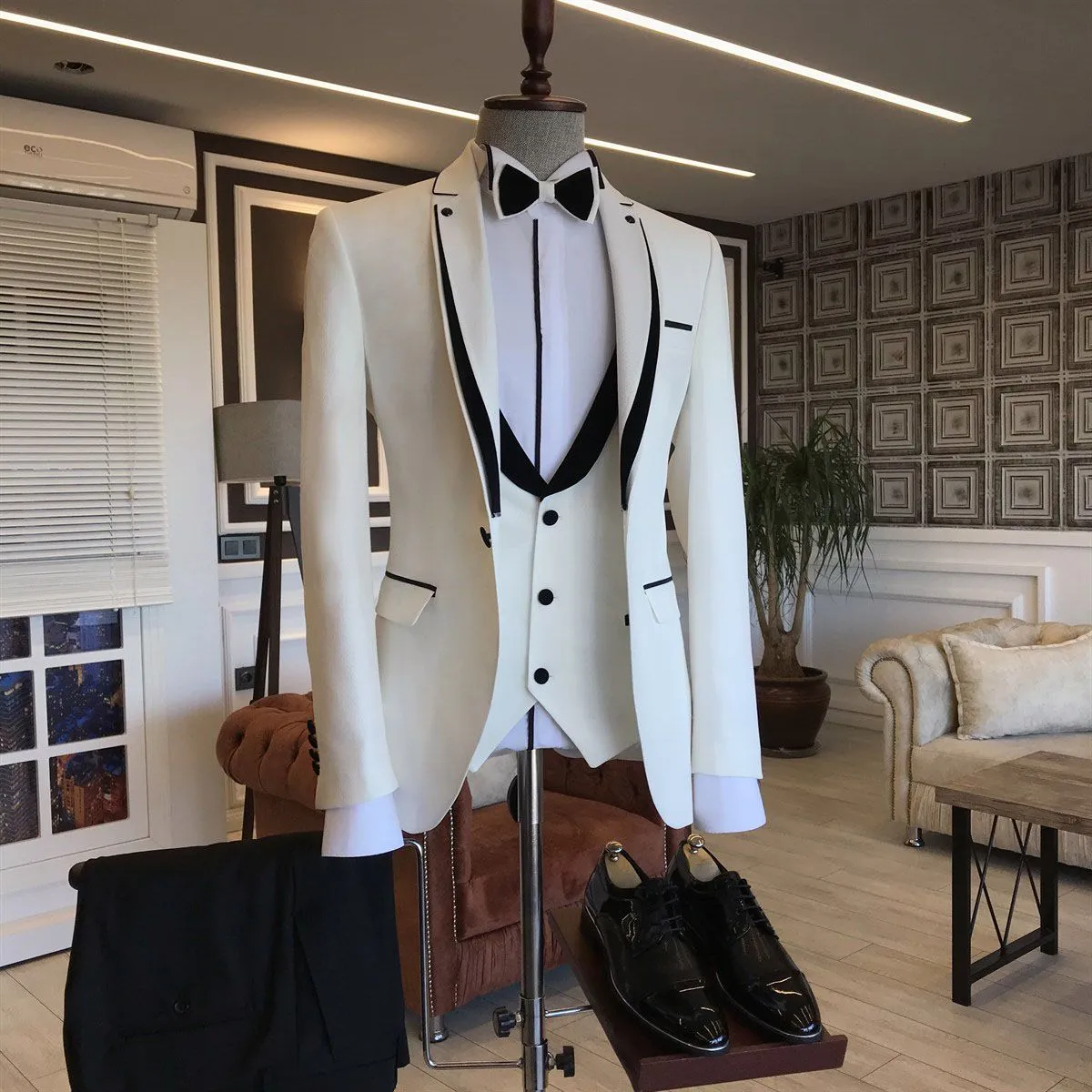 Black White Notched Lapel Slim Fit Men's Prom Suits