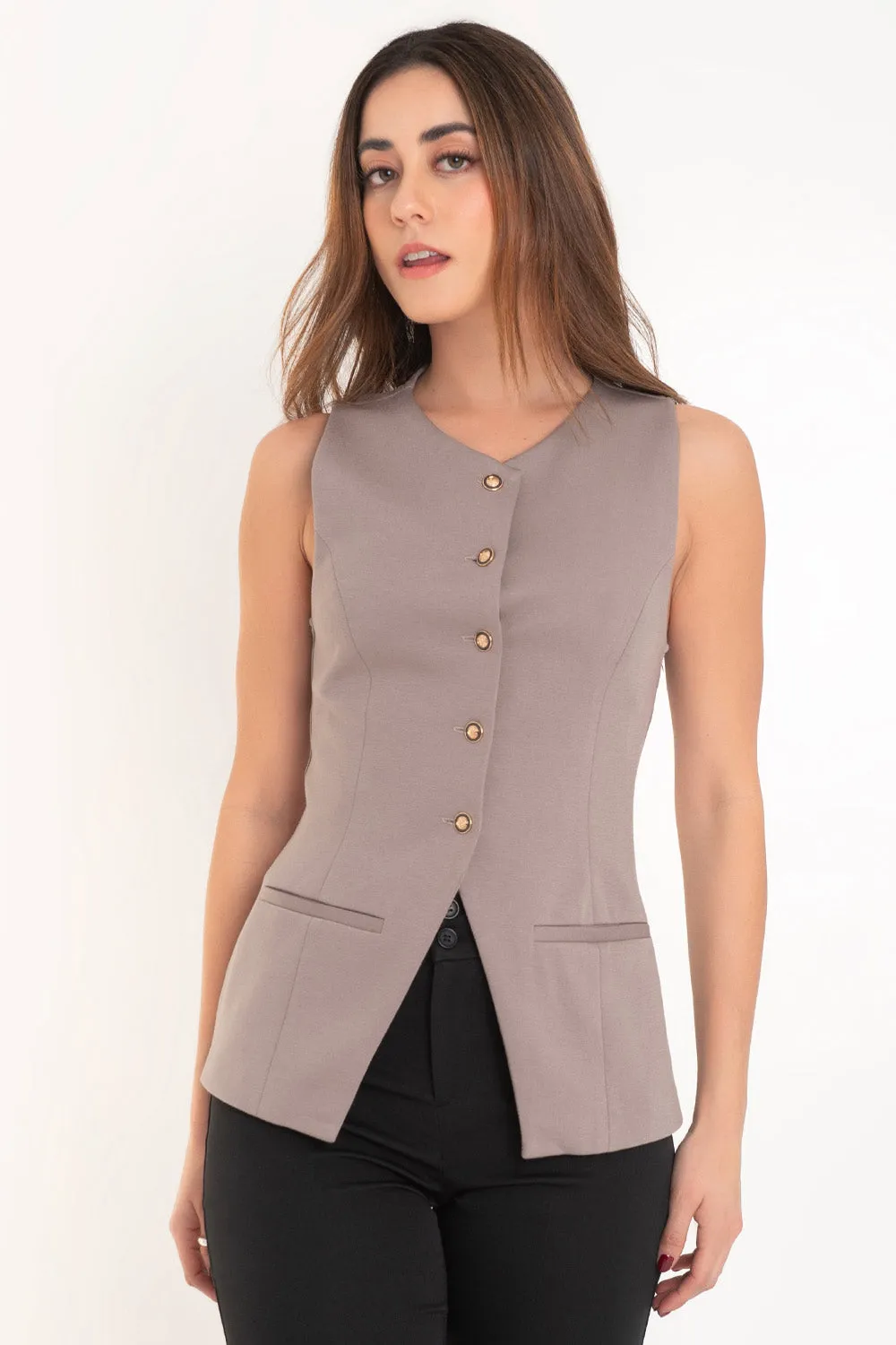 Chaleco fit recto cuello v con botones contraste