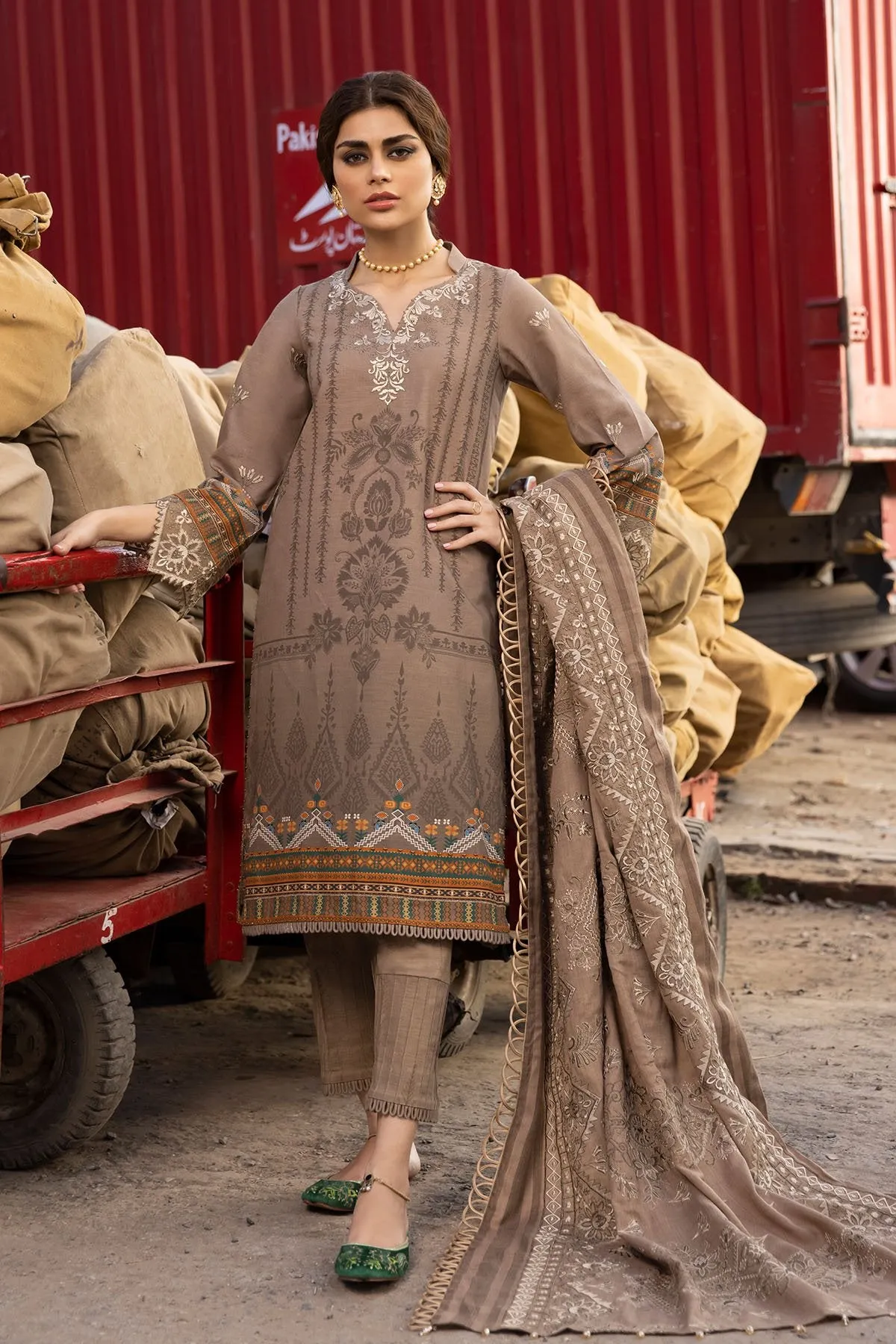 CHINAR | Nureh Maya Winter Khaddar Collection Vol 2 2021 | Unstitched Embroidered Khaddar Suits
