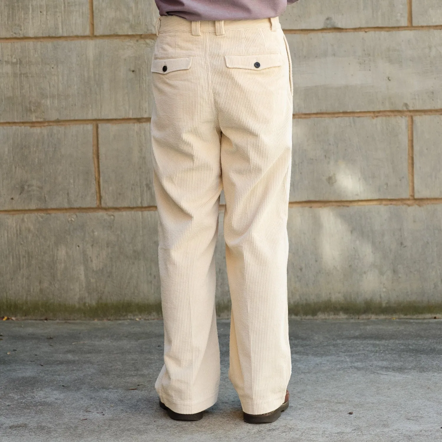 Corduroy Tucked Trousers in White