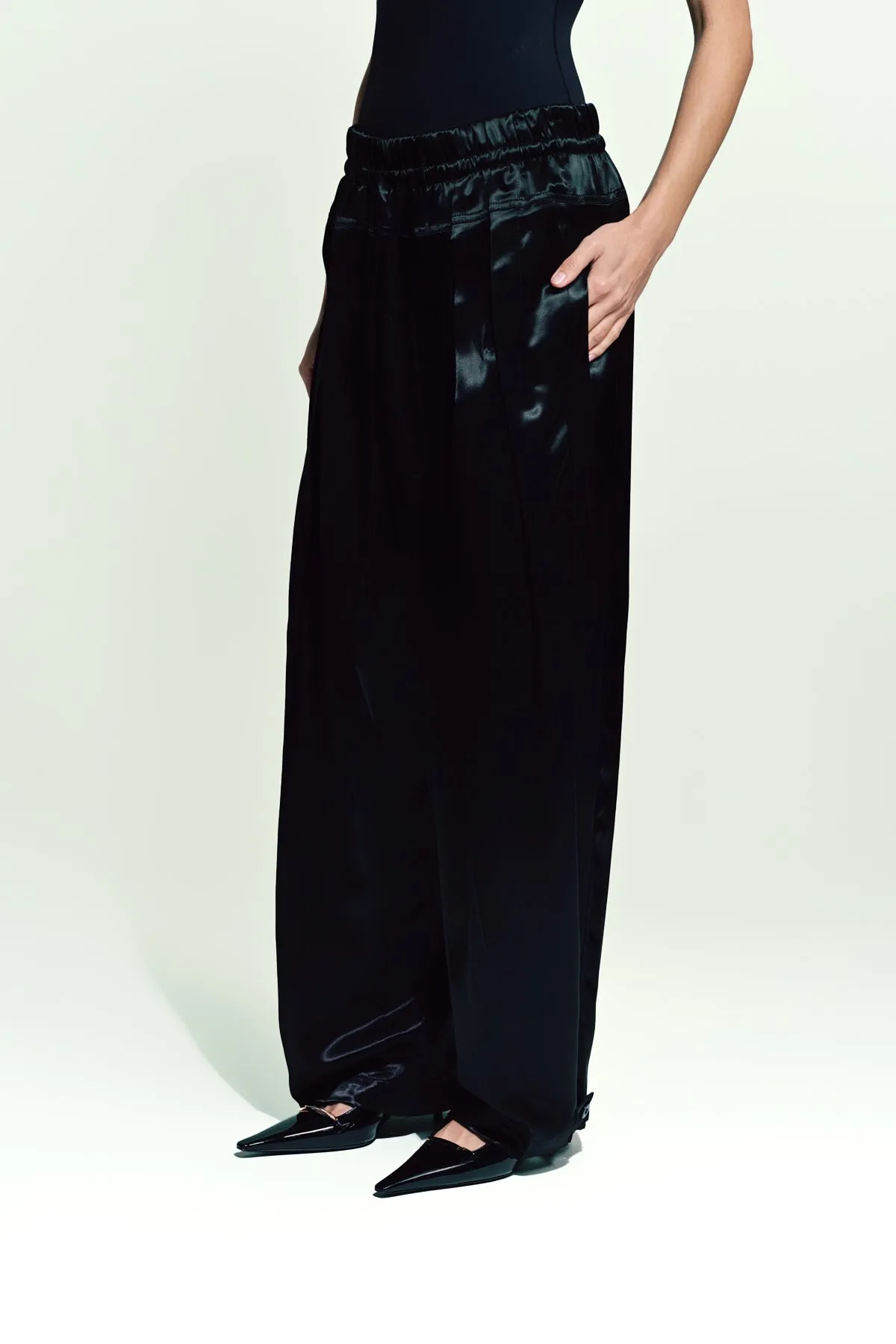 JIL SANDER | PLEATED PANTS
