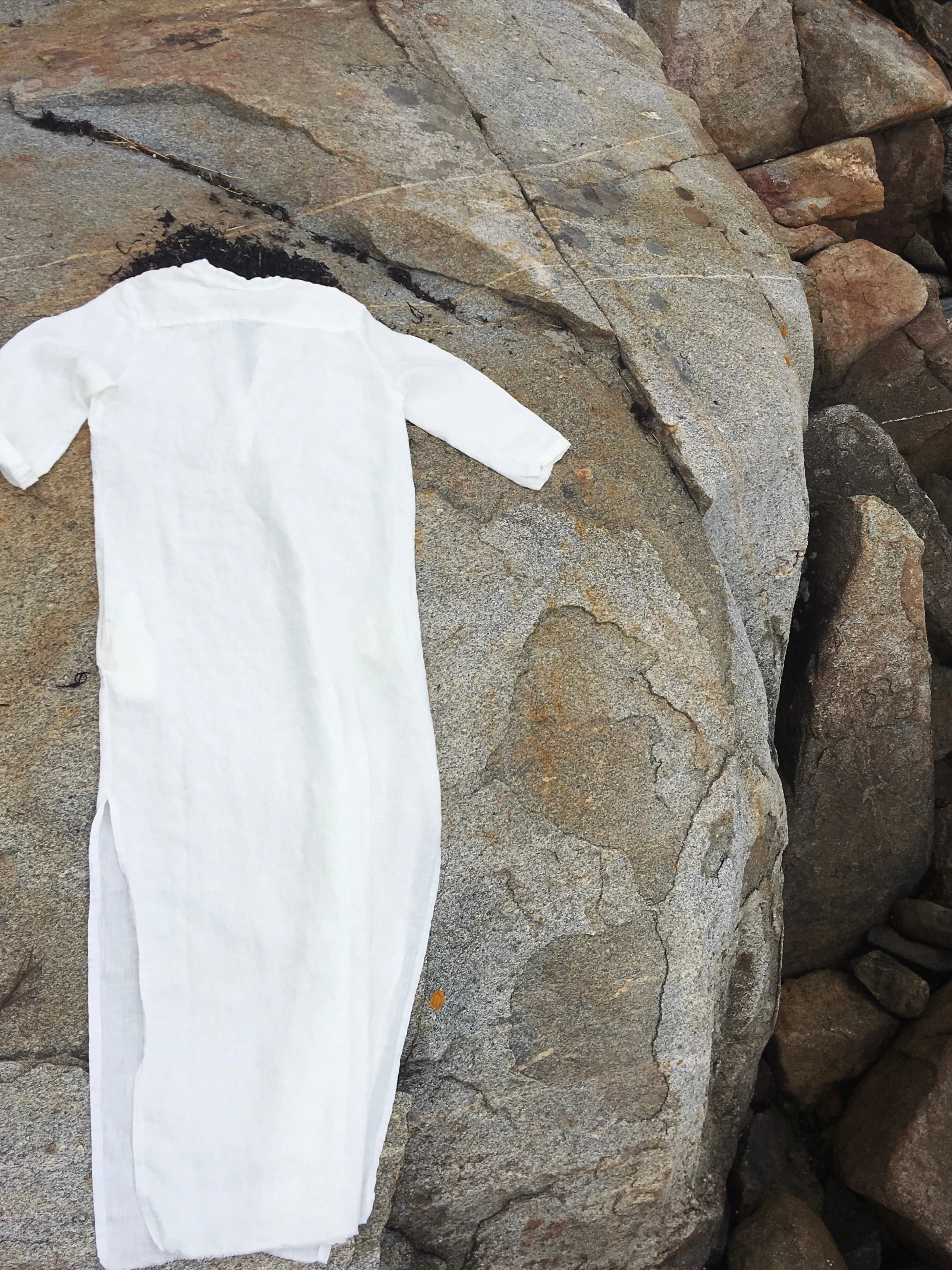 linen market dress in salt