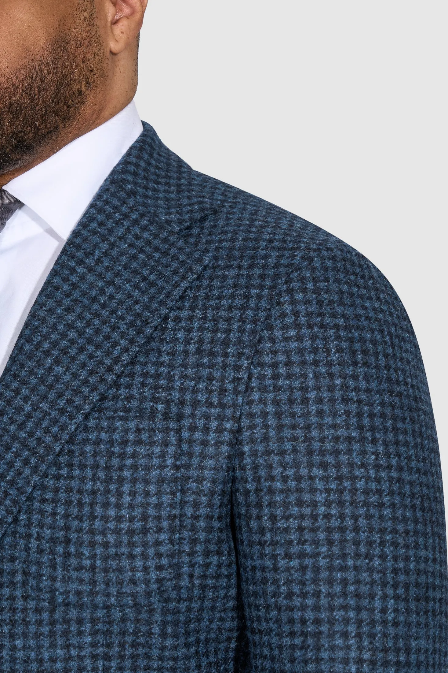 New SUITREVIEW Elmhurst Mixed Blue Houndstooth Wool and Alpaca Suit - Size 40R and 42R