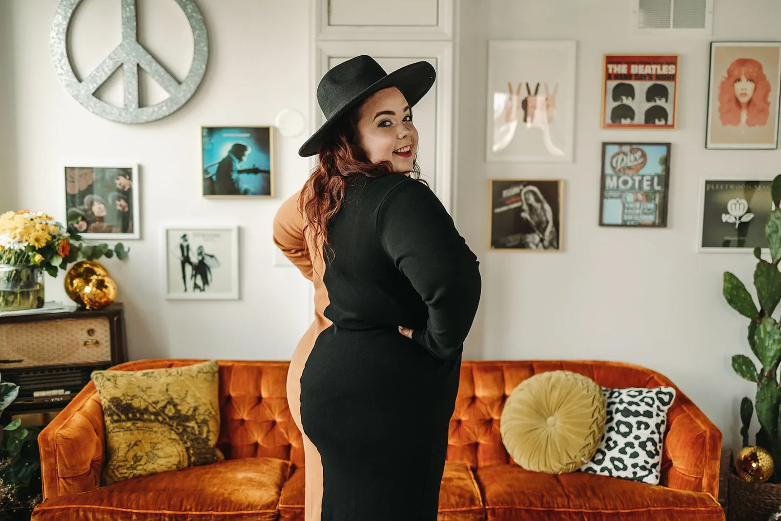 olga dress in black caramel