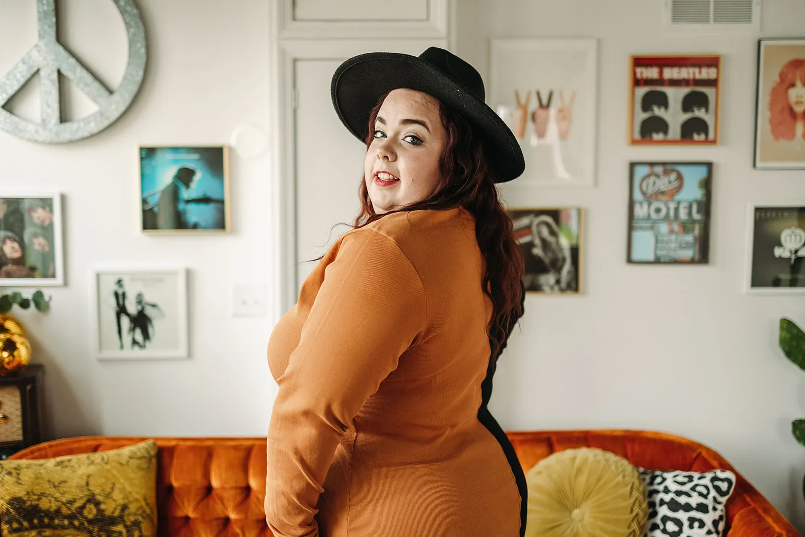 olga dress in black caramel