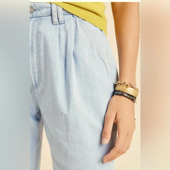 PAIGE Pleated High Rise Trouser Jeans Denim Pant Lightwash Cuff Tapered Leg 28