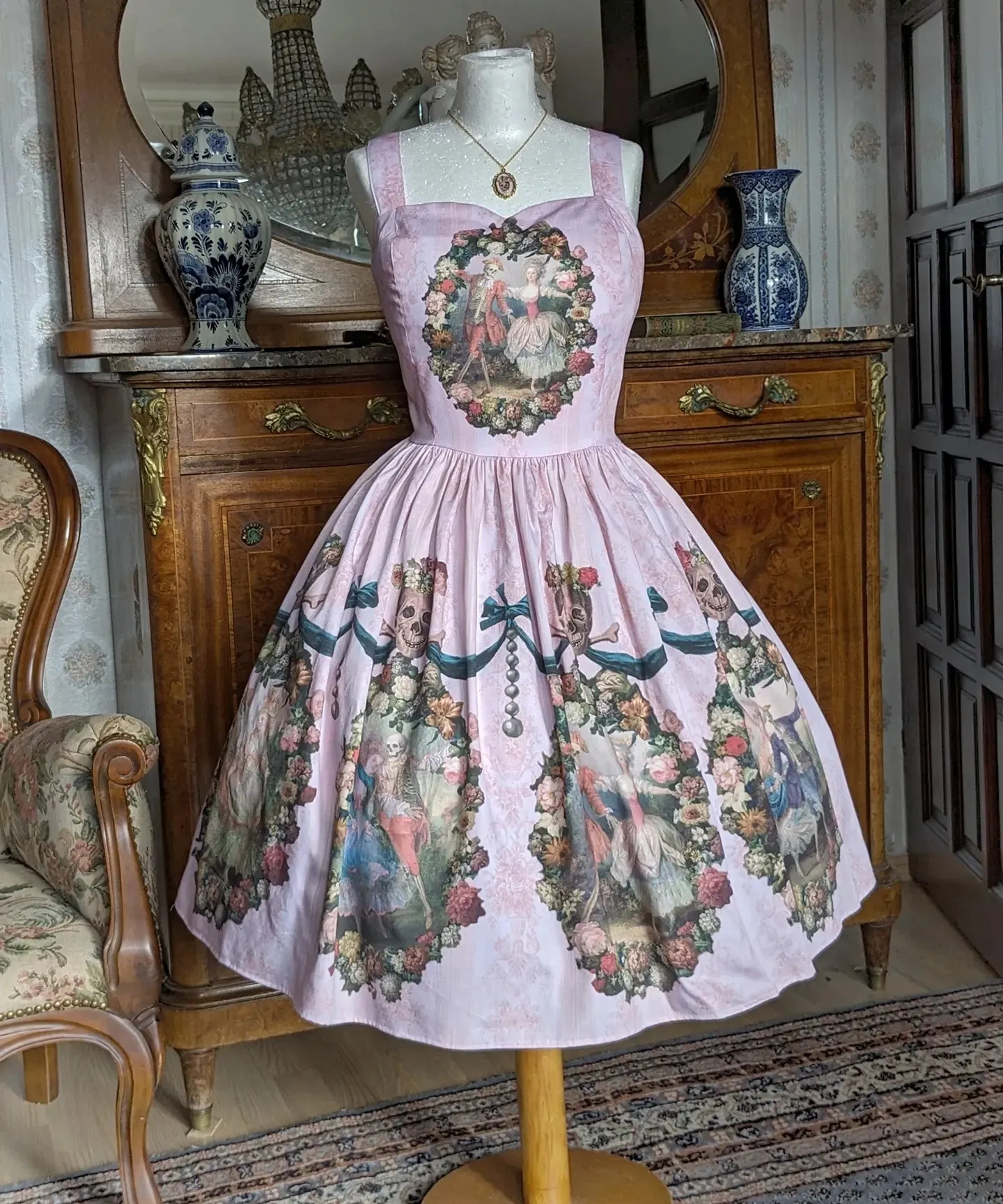 Pink cotton rococo  Dance macabre