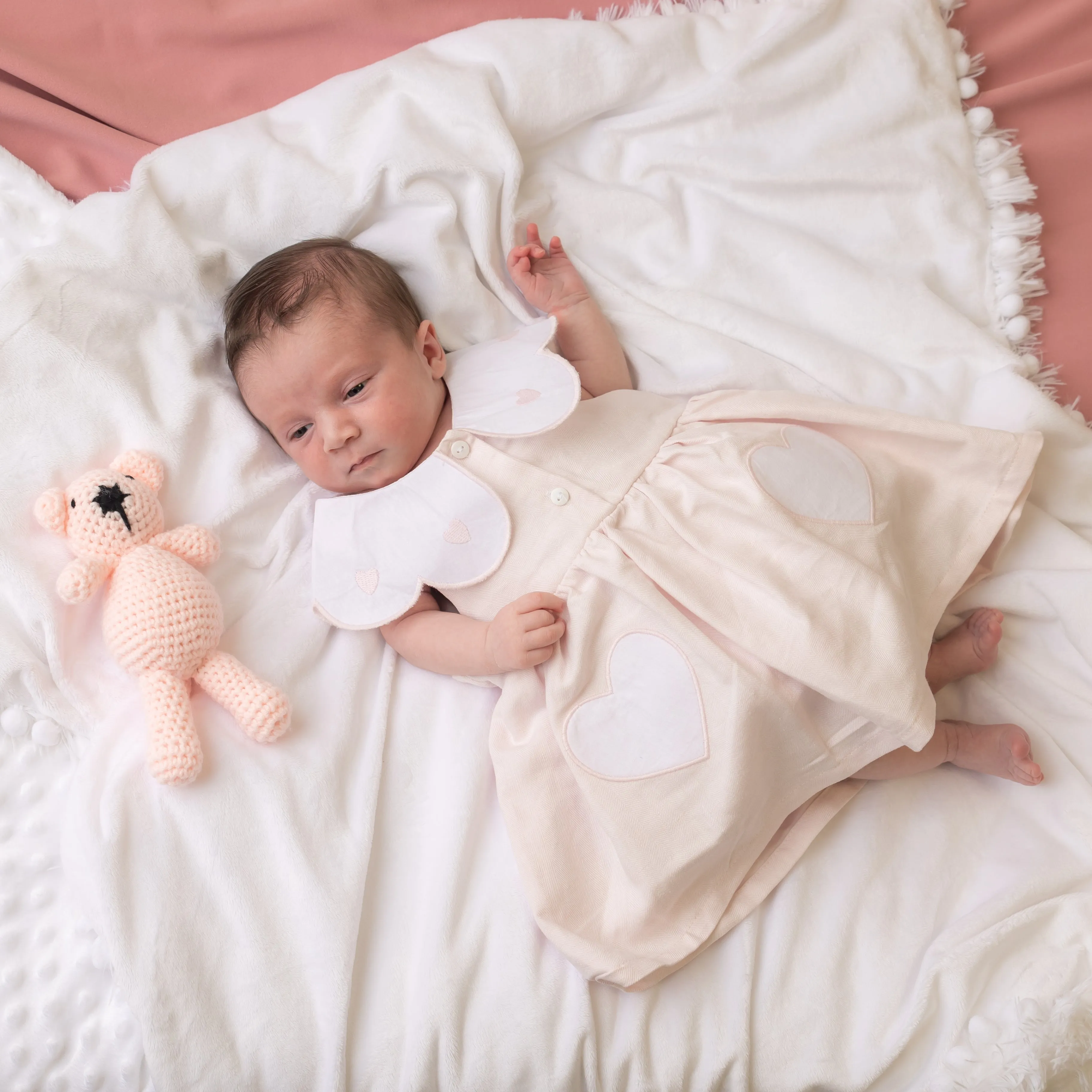 Pink Linen Scallop Heart Jampant Set With Bonnet