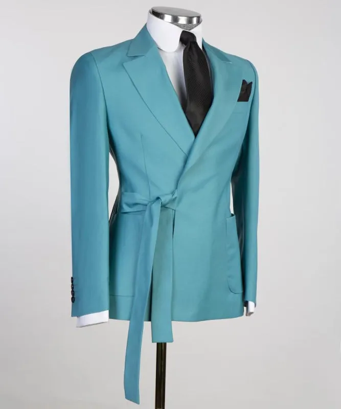 Stylish Blue Notched Lapel Two Pieces Prom Suits with Lace up Tuxedo Suits for Men Slim Fit Business Suits
