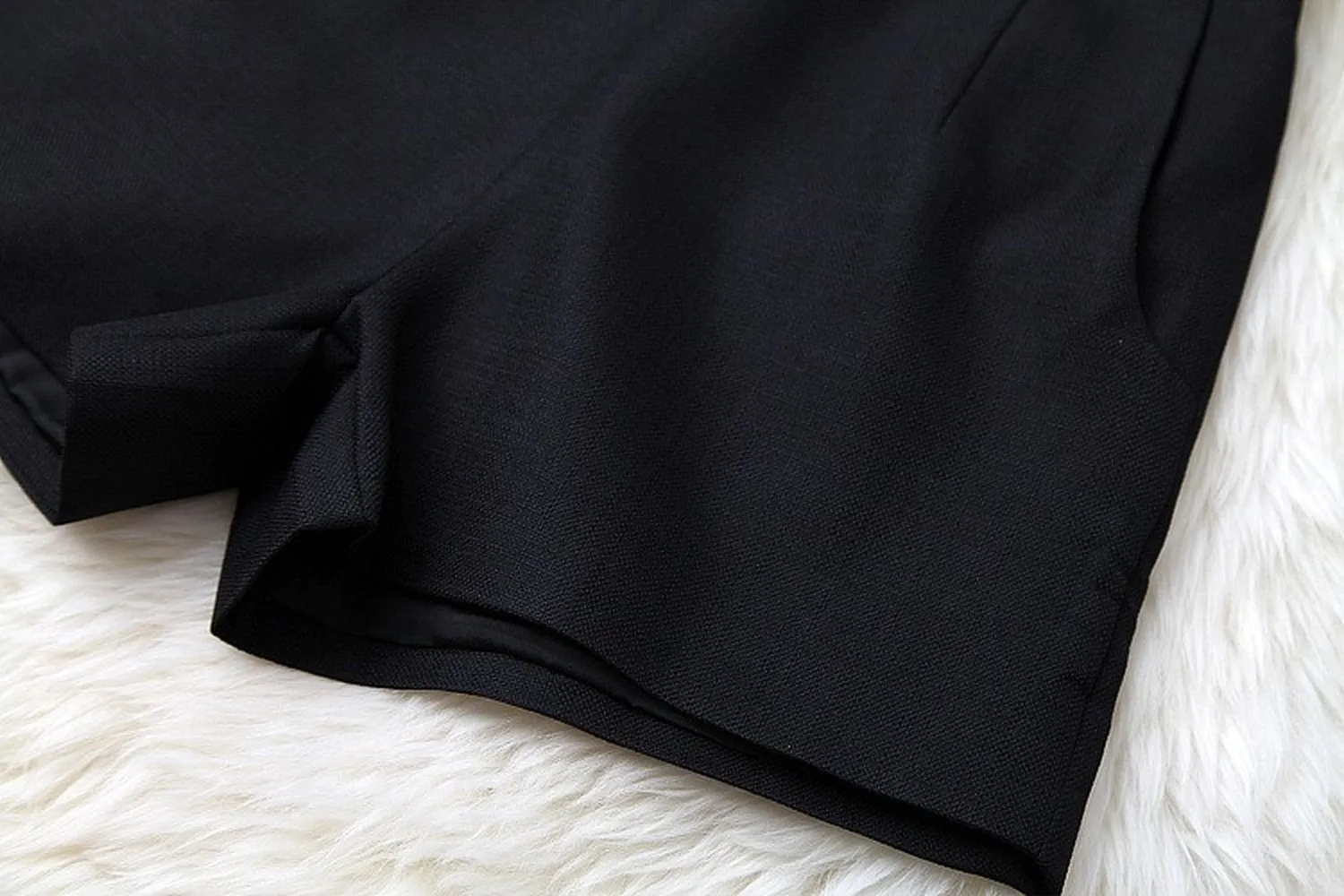 V-neck Suit Double Buckle Vest Shorts Blazers Two-piece Set