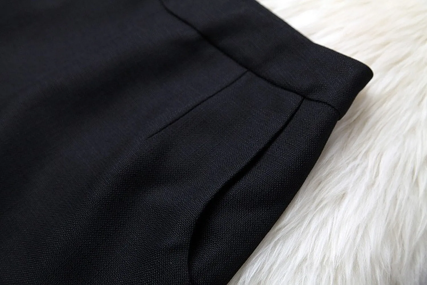 V-neck Suit Double Buckle Vest Shorts Blazers Two-piece Set