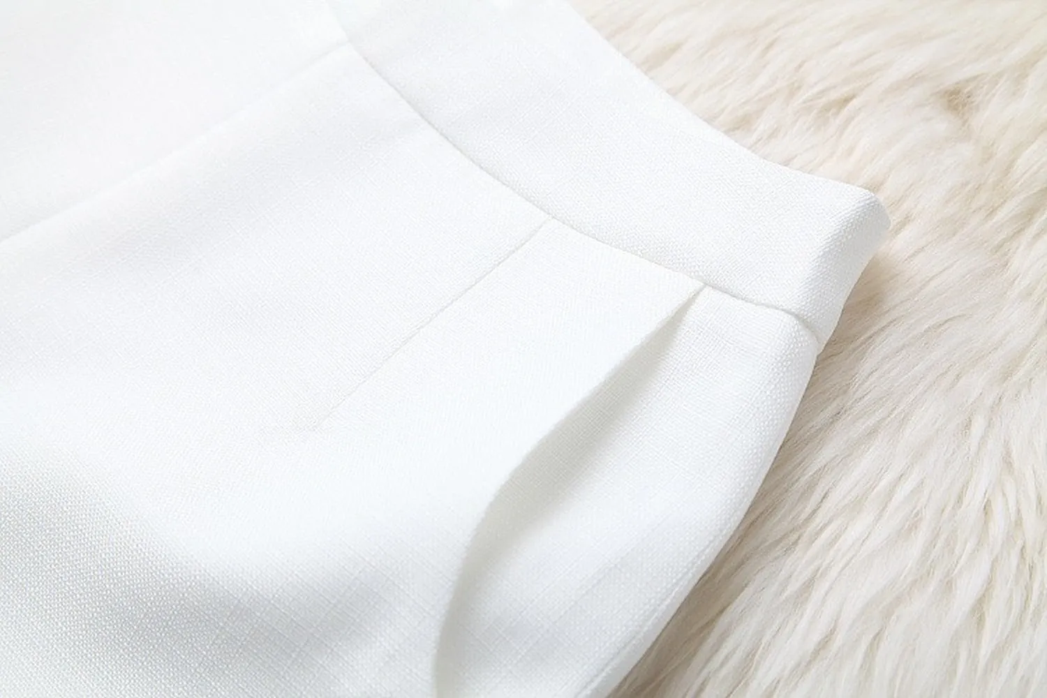V-neck Suit Double Buckle Vest Shorts Blazers Two-piece Set