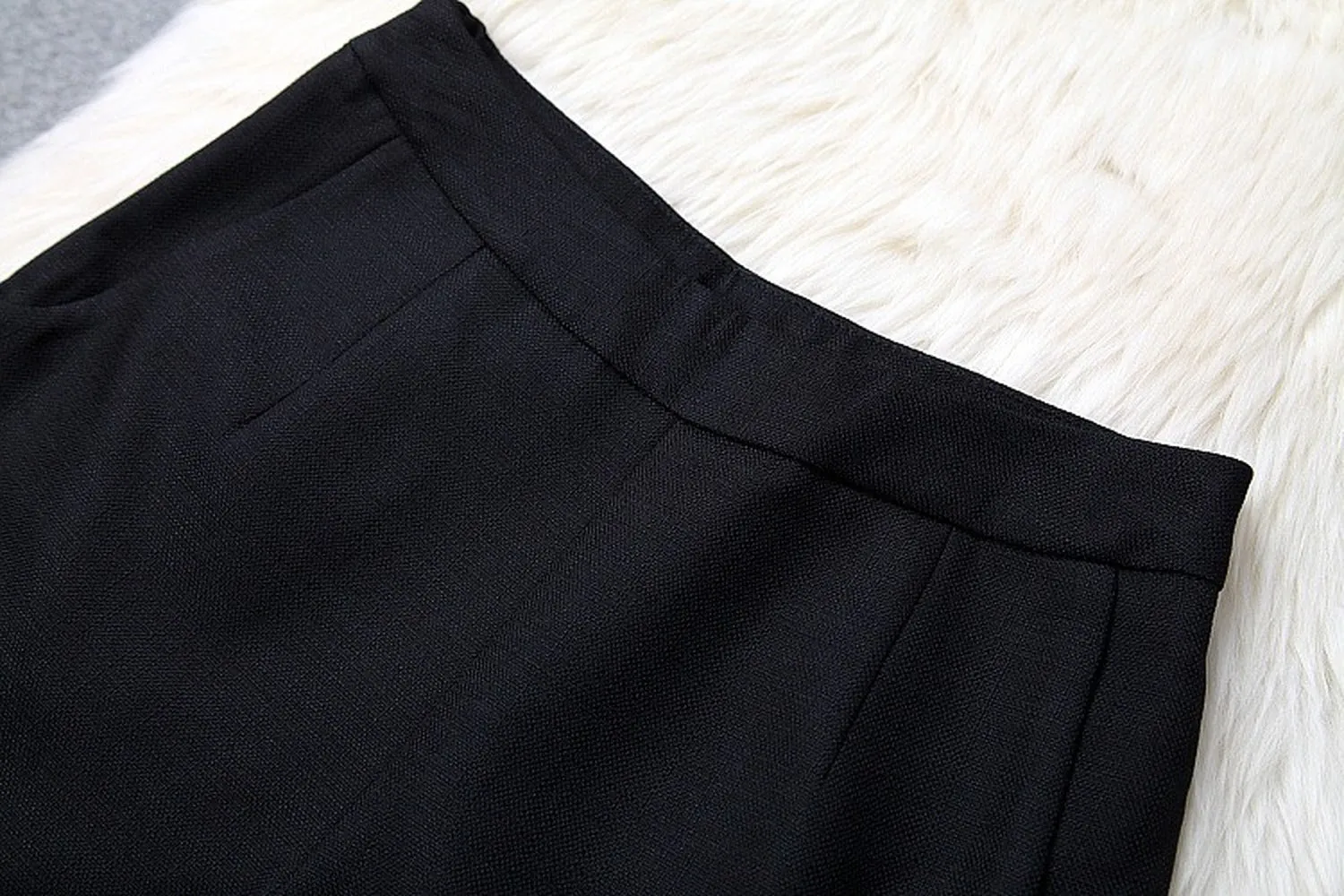 V-neck Suit Double Buckle Vest Shorts Blazers Two-piece Set