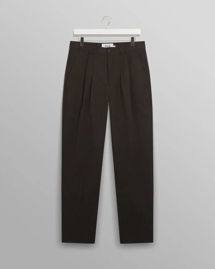 【WAX London】Raleigh Chevron Pleated Trousers Charcoal 羊毛人字紋打褶直筒褲