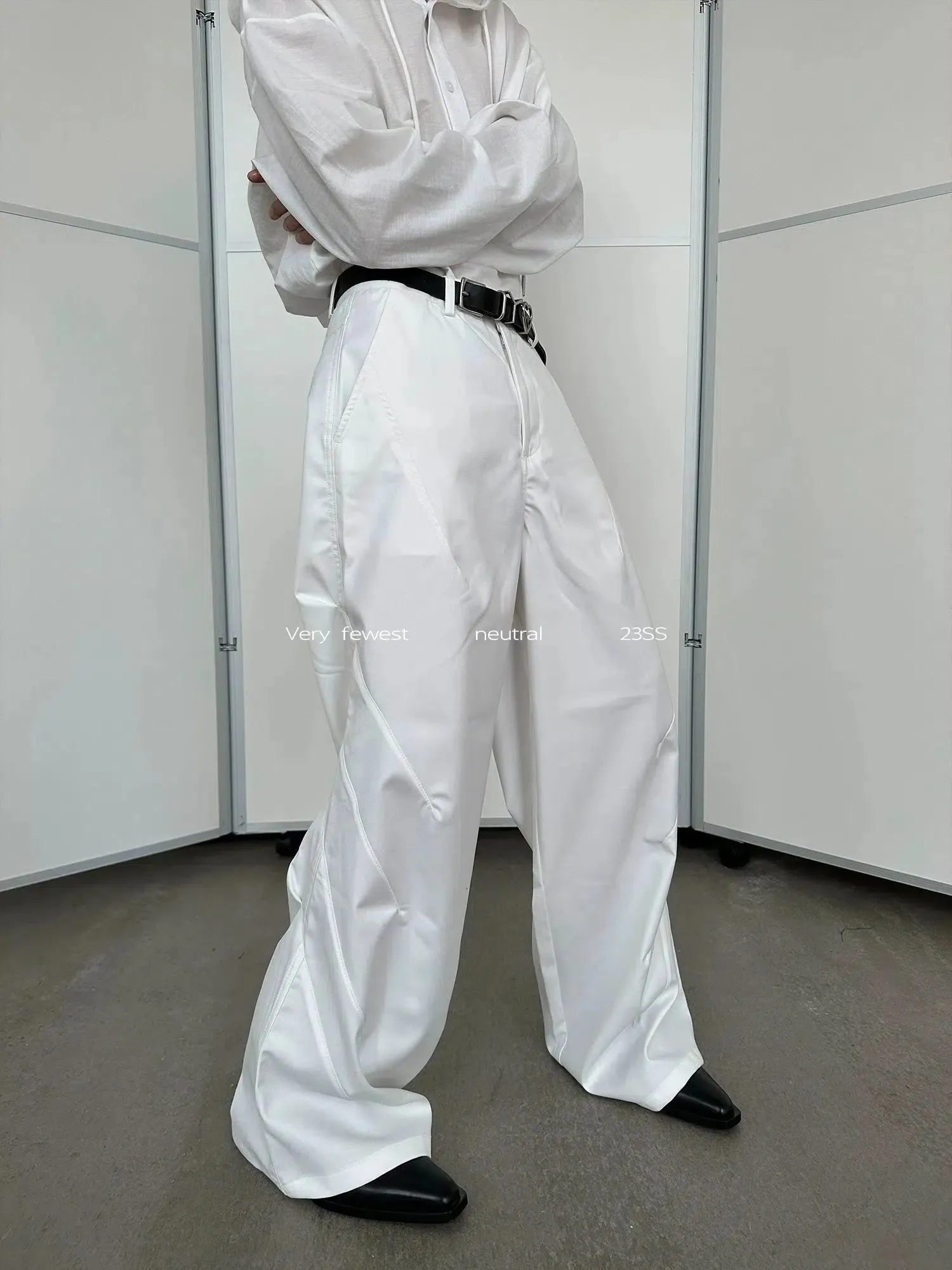 Wide-Leg Multi-layer Pleated Pants