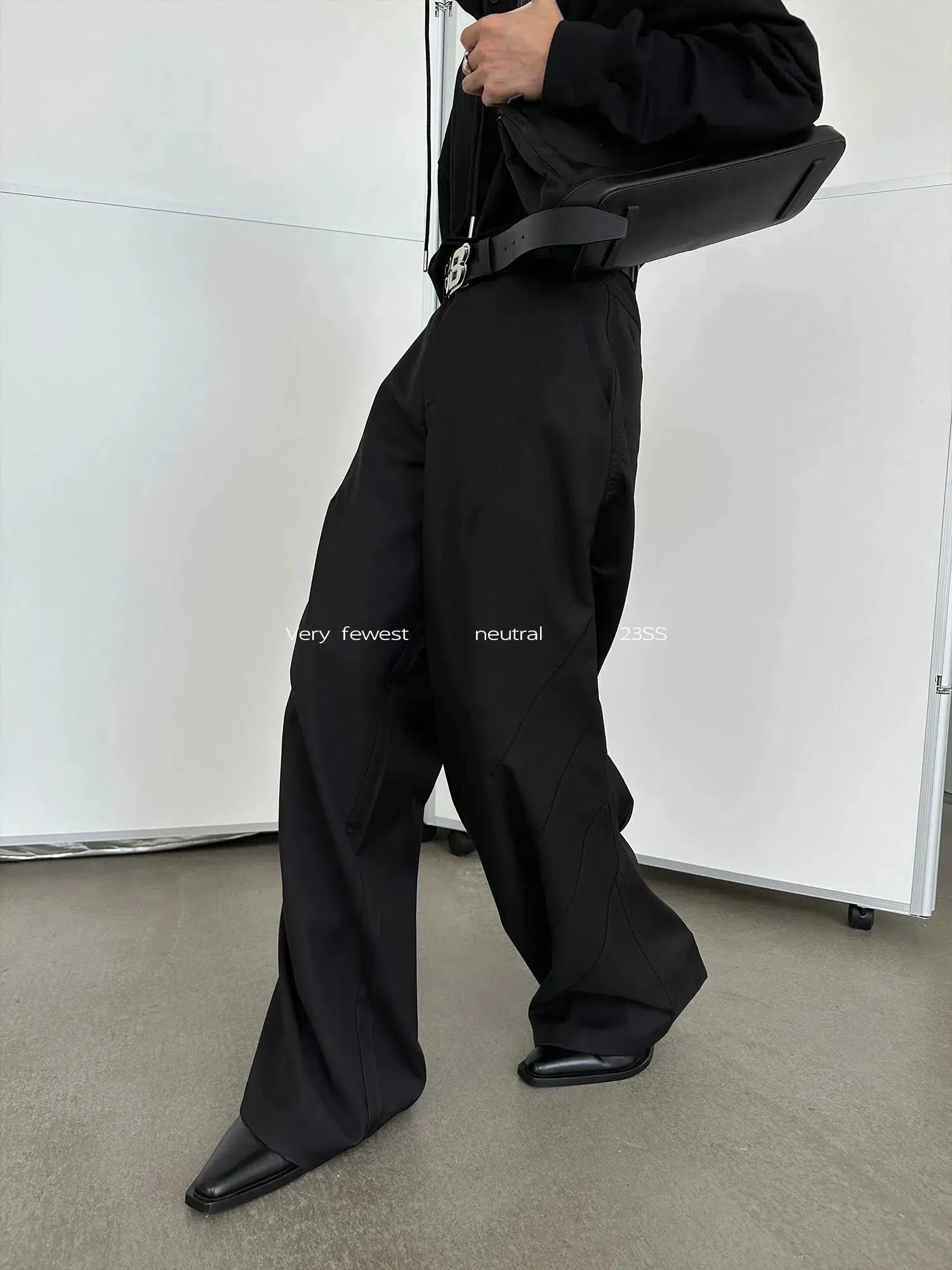 Wide-Leg Multi-layer Pleated Pants
