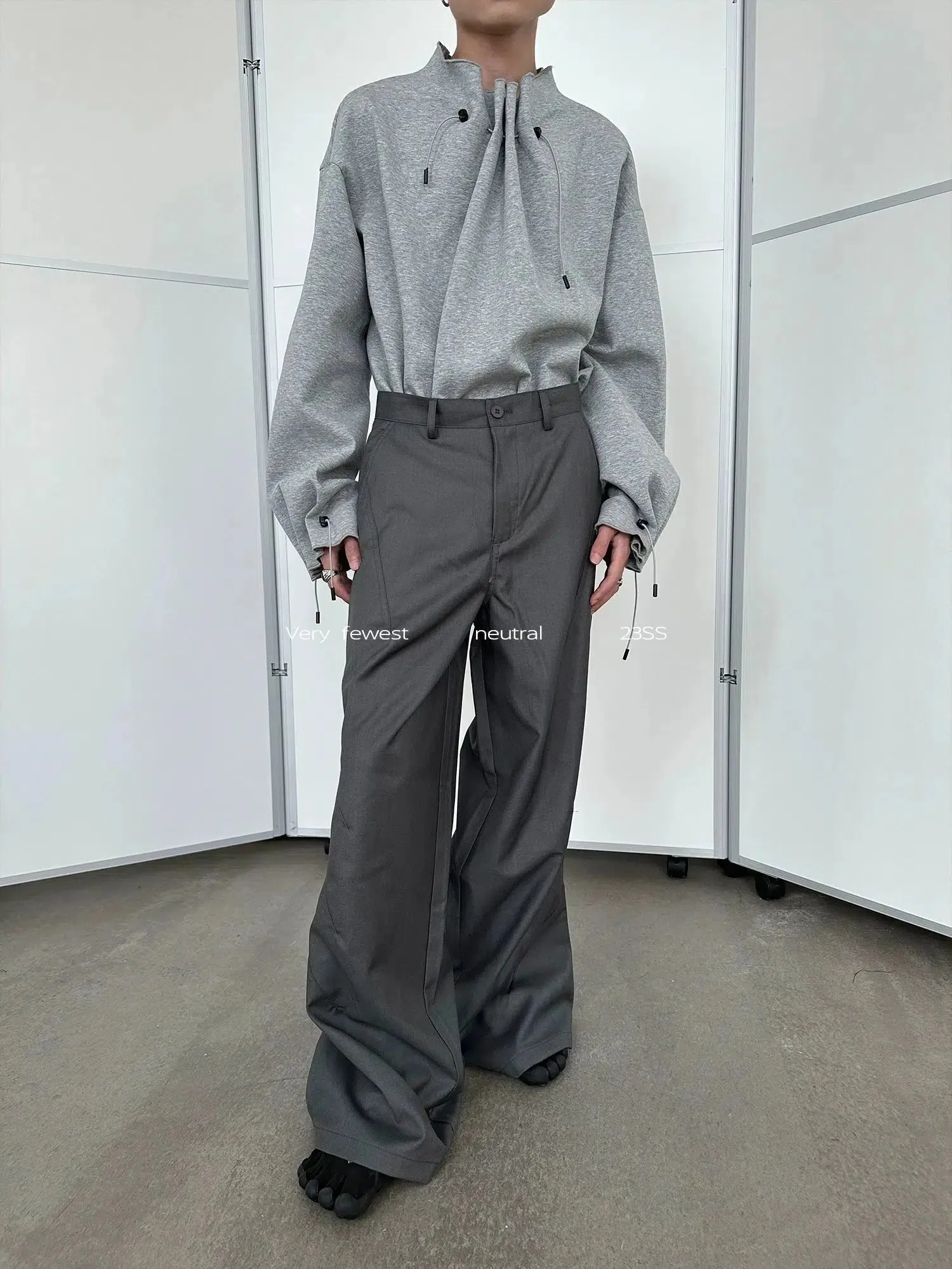 Wide-Leg Multi-layer Pleated Pants
