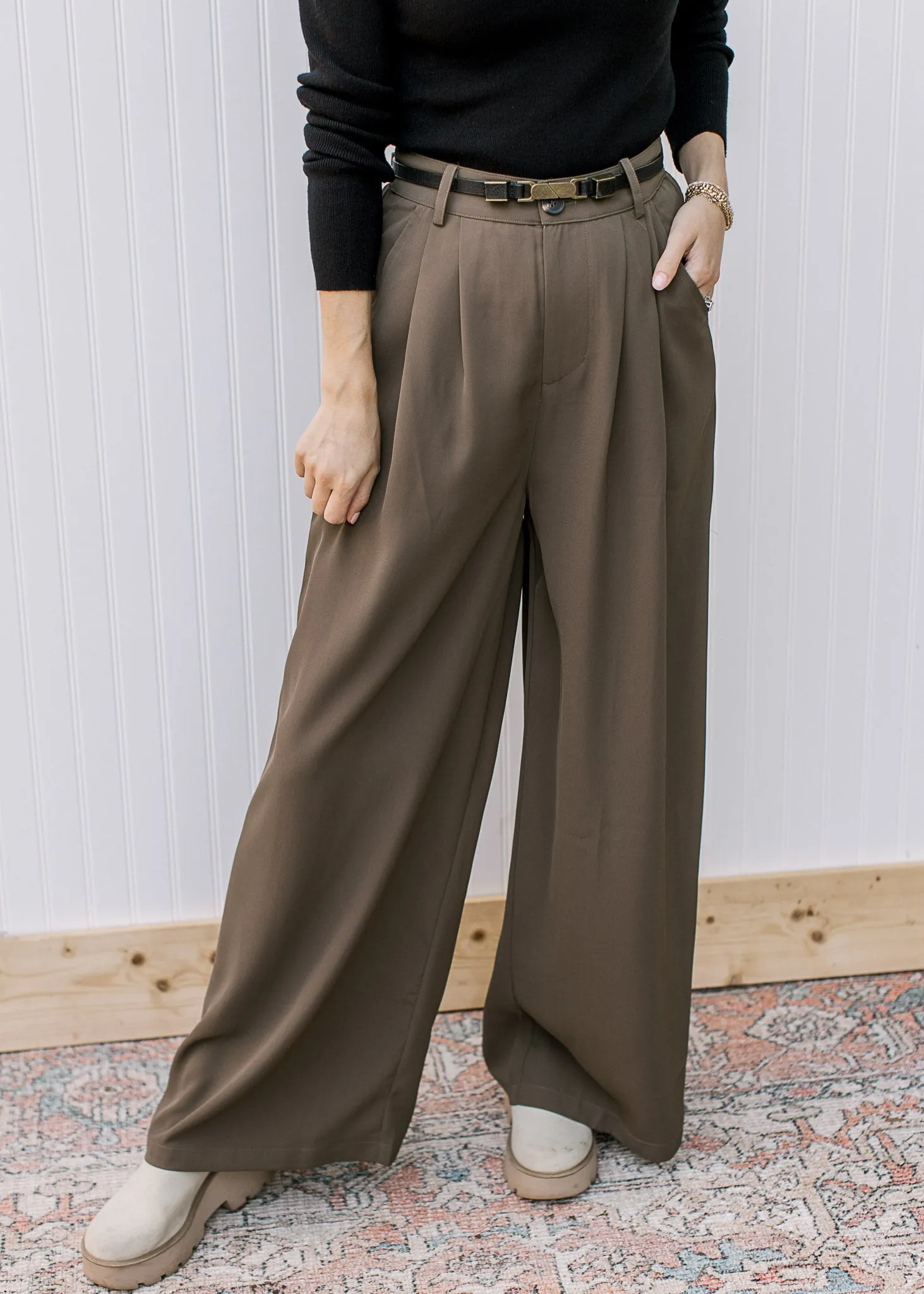 XZ Olivia Pleated Trousers